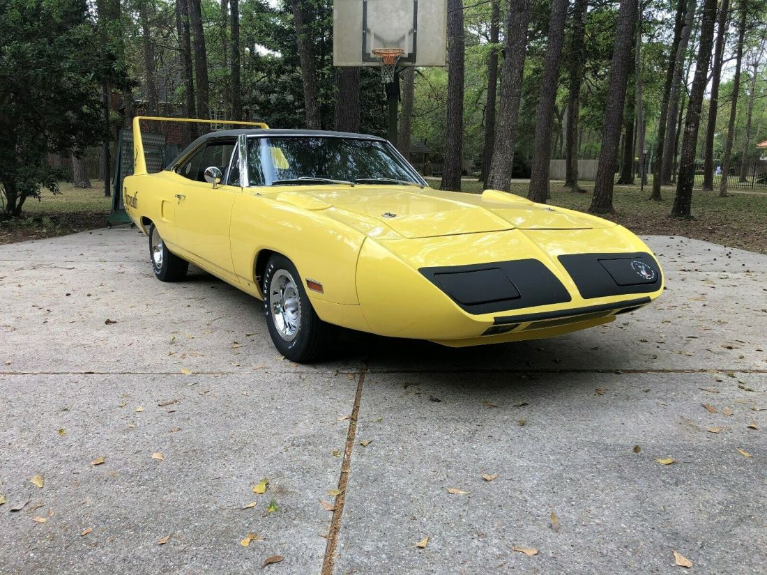 1970 Plymouth Super Bird 440 4 speed 1970 Plymouth Road Runner