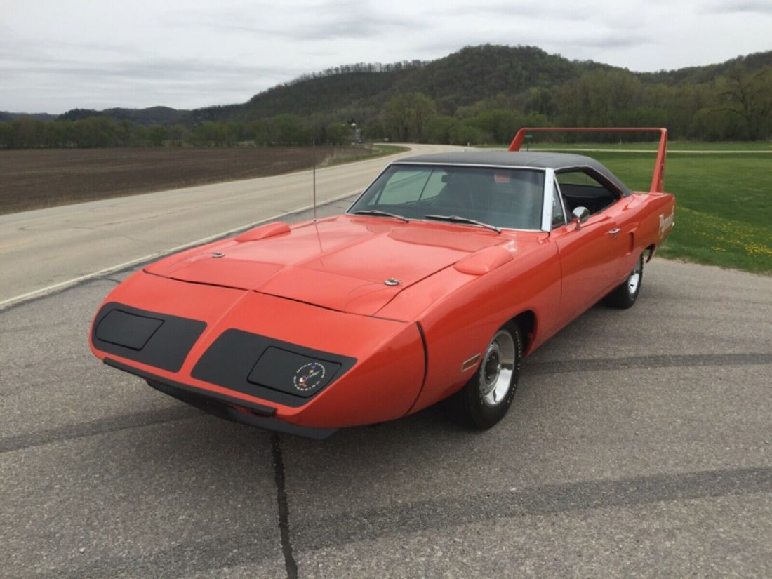 1970 Plymouth Superbird 440+6 / 4 Speed All Numbers Matching 1970 Plymouth Road Runner Superbird