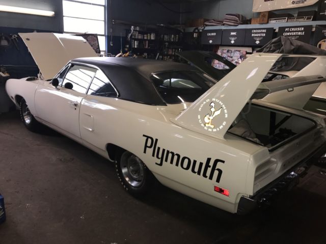 1970 Plymouth Road Runner Superbird - photo 10