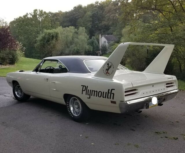 1970 Plymouth Road Runner Superbird - photo 2
