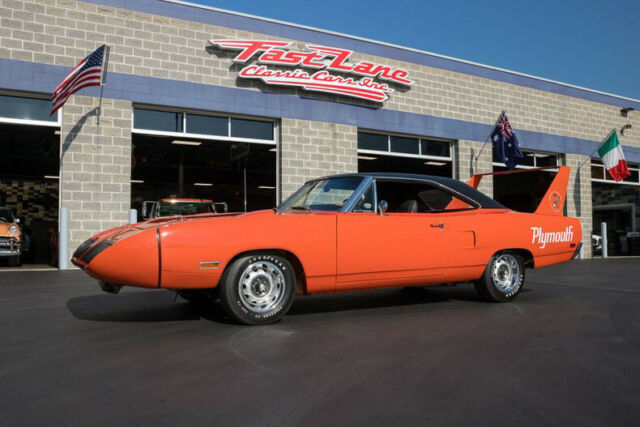1970 Plymouth Superbird Numbers Matching 440 Six-Pack and 4-Speed Build Sheets 1970 Plymouth Road Runner 440 6-Pack 4-Speed