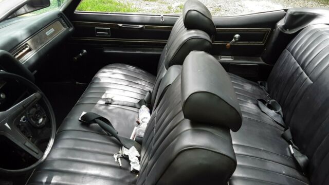 1970 Pontiac Bonneville standard - photo 9