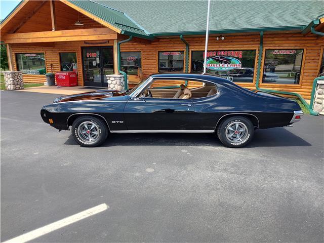 1970 Pontiac GTO 2 door - photo 12