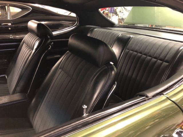 1970 Pontiac GTO 2 door coupe - photo 12