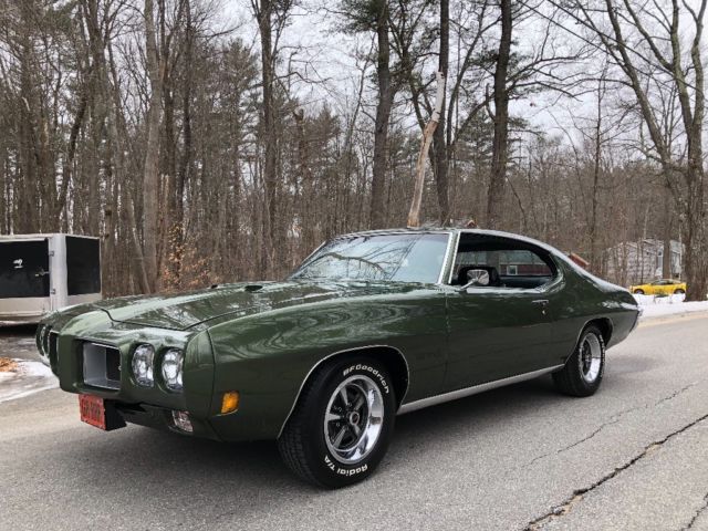 1970 Pontiac GTO 2 door coupe - photo 2