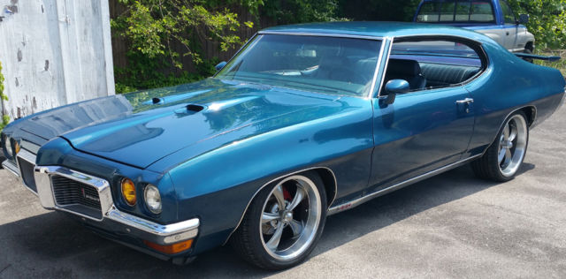 1970 Pontiac Le mans / GTO Clone / 4 speed 1970 Pontiac GTO