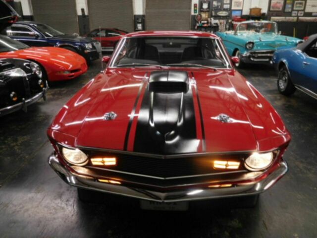 1970 Red MACH 1! 1970 Ford Mustang MACH 1