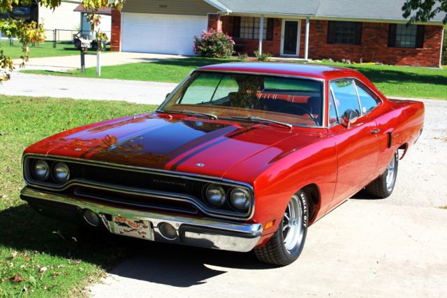 1970 Road Runner 383/ Factory 4sp w/ Pistol Grip 1970 Plymouth Road Runner