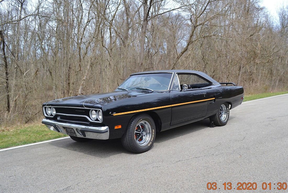 1970 ROADRUNNER 440 4SPD PS PB LASER STRAIGHT SHOW QUALITY FACTORY BLACK PAINT 1970 Plymouth Road Runner 440 4SPD PS PB BLACK ROADRUNNER