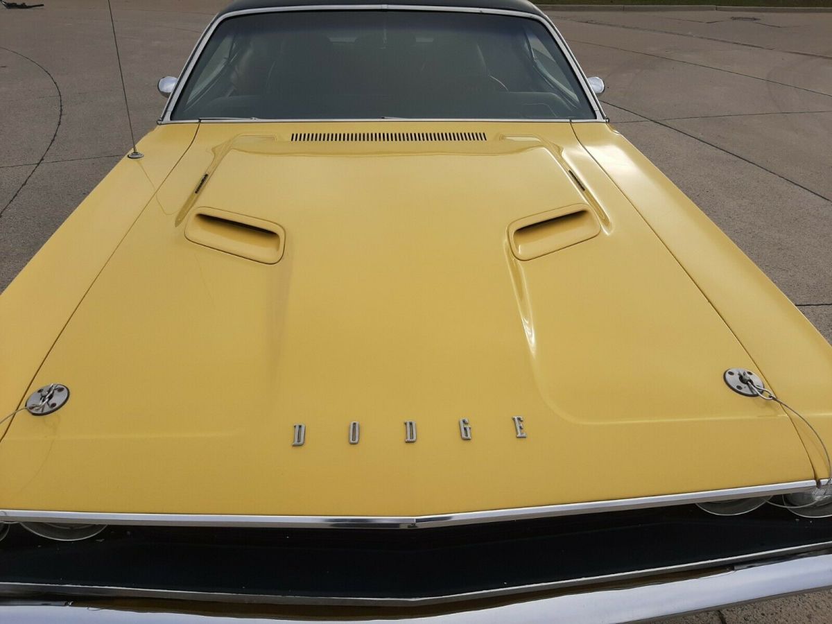 1970 Dodge Challenger - photo 3