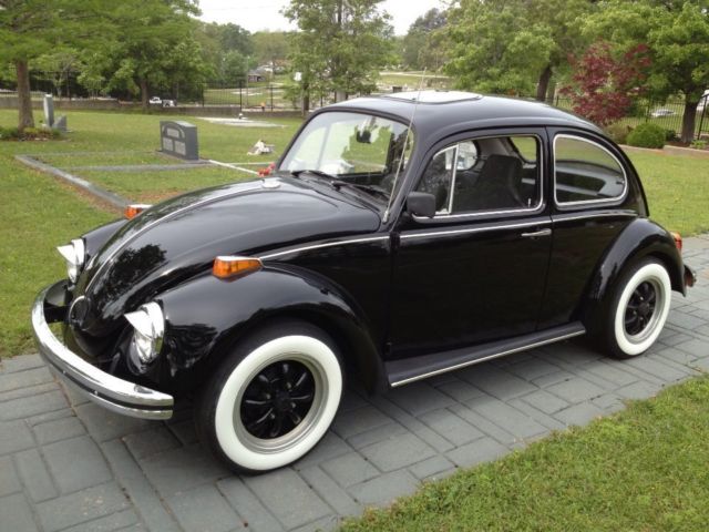 1970 Standard Bug with recently rebuilt motor, solid floor, daily driver, stock. 1970 Volkswagen Beetle - Classic Stock