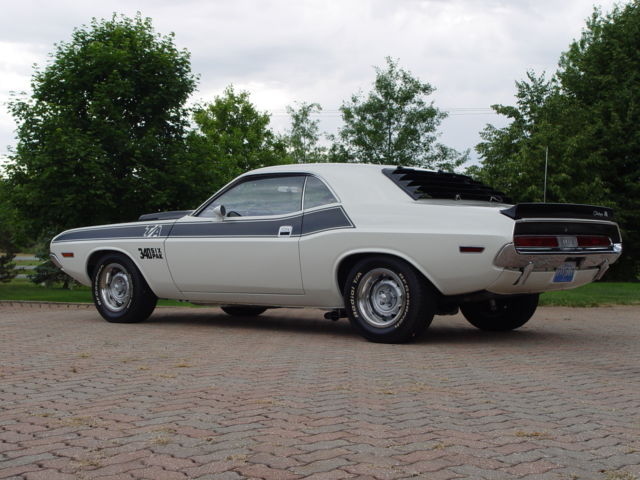 1970 Dodge Challenger - photo 2