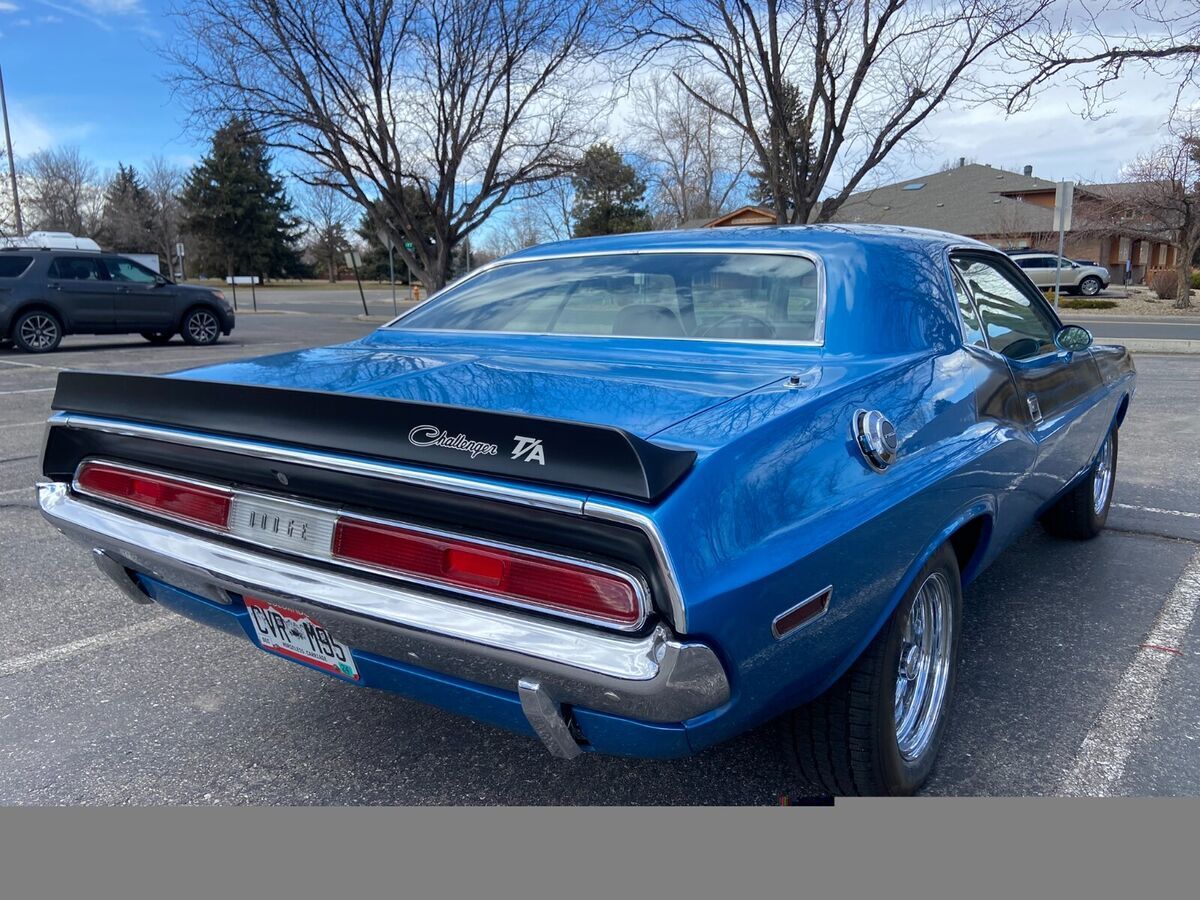 1970 Dodge Challenger - photo 4