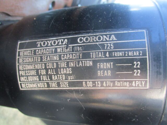 1970 Toyota 4 door sedan - photo 11