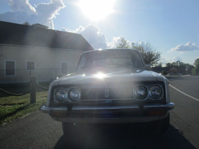 1970 Toyota 4 door sedan - photo 6