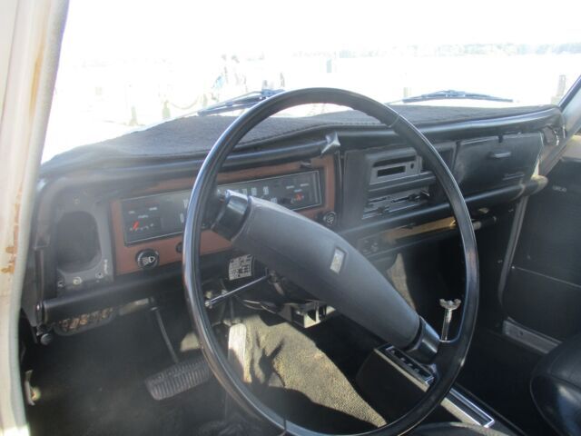 1970 Toyota 4 door sedan - photo 7