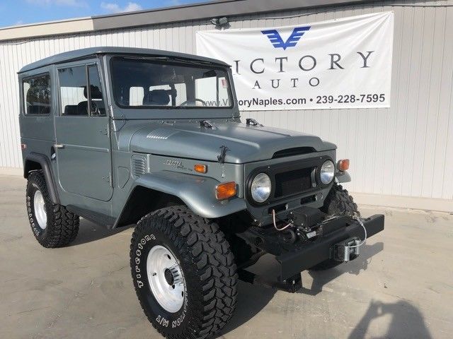 1970 Toyota Land Cruiser -- - photo 2