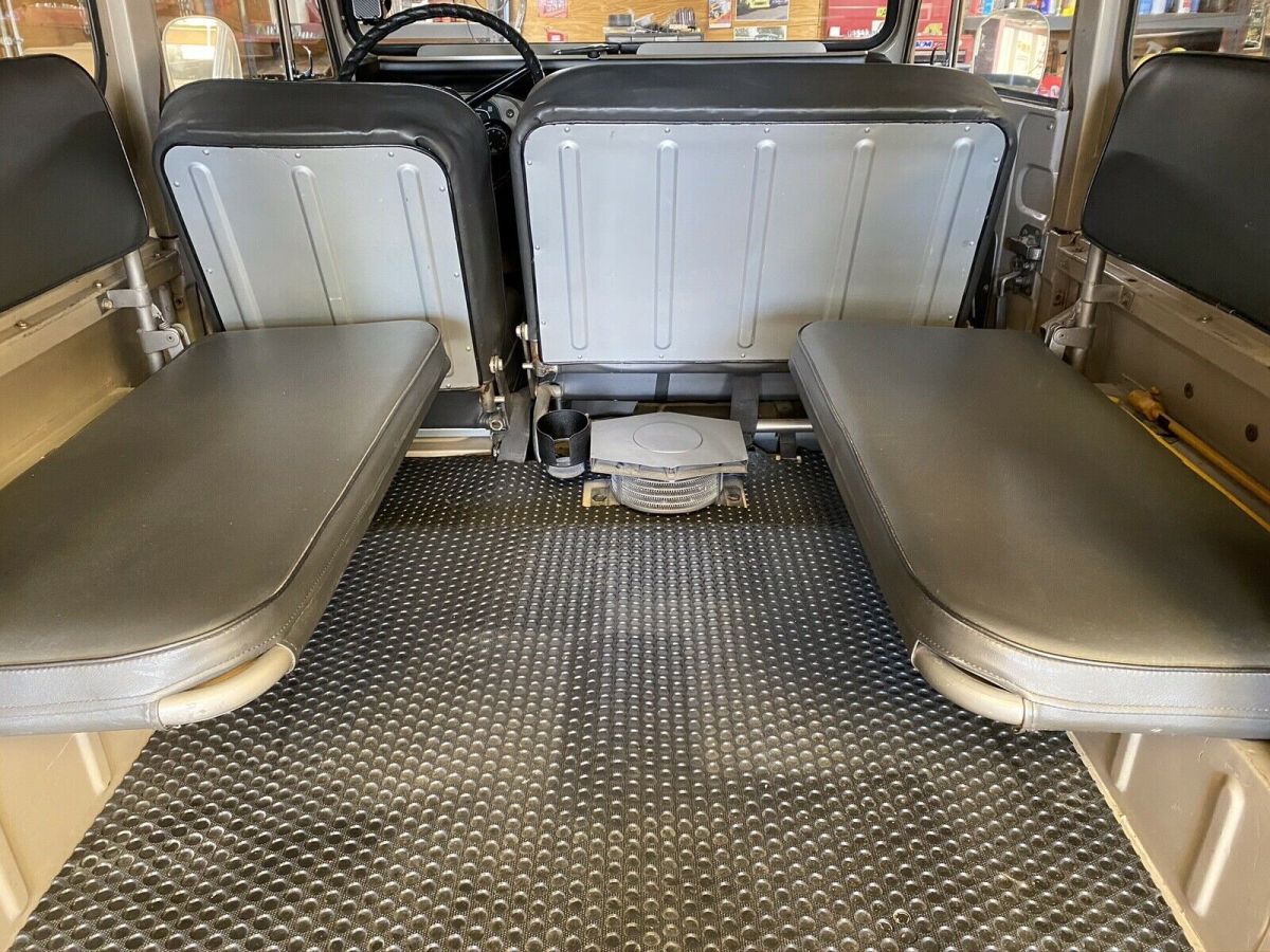 1970 Toyota Land Cruiser 40 - photo 9