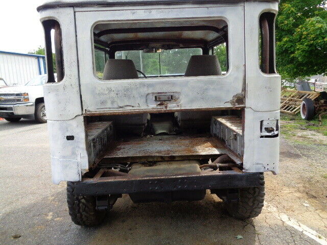 1970 Toyota Land Cruiser FJ 40 - photo 7