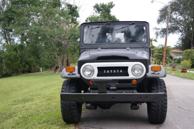 1970 Toyota Land Cruiser FJ40 - photo 11