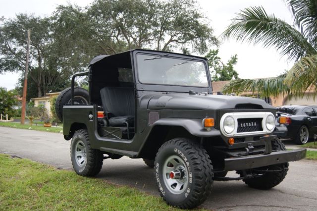 1970 Toyota Land Cruiser FJ40 - photo 9