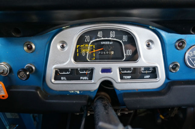 1970 Toyota Land Cruiser FJ 40 - photo 8