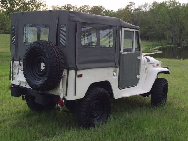 1970 Toyota Land Cruiser FJ40 - photo 5