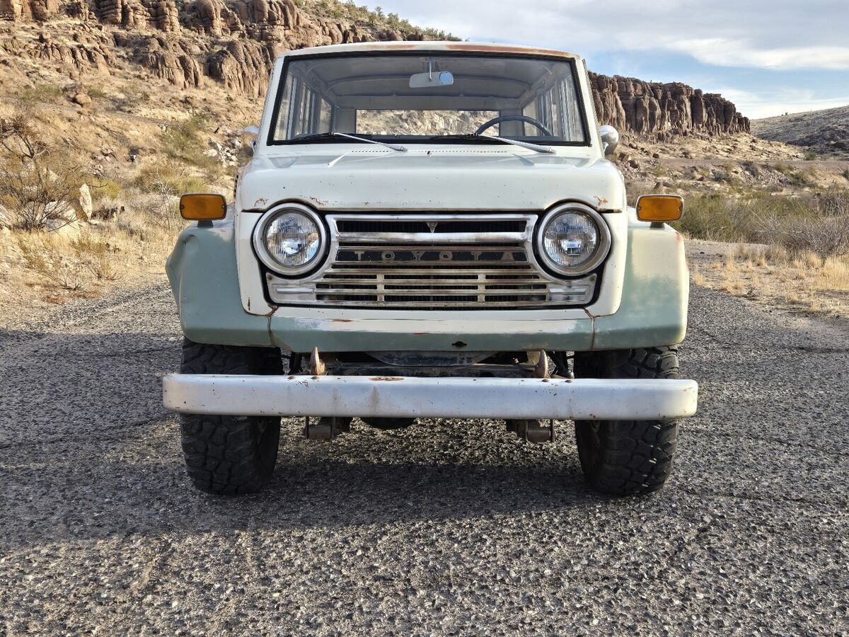 1970 Toyota Land Cruiser Wagon Stock - photo 2