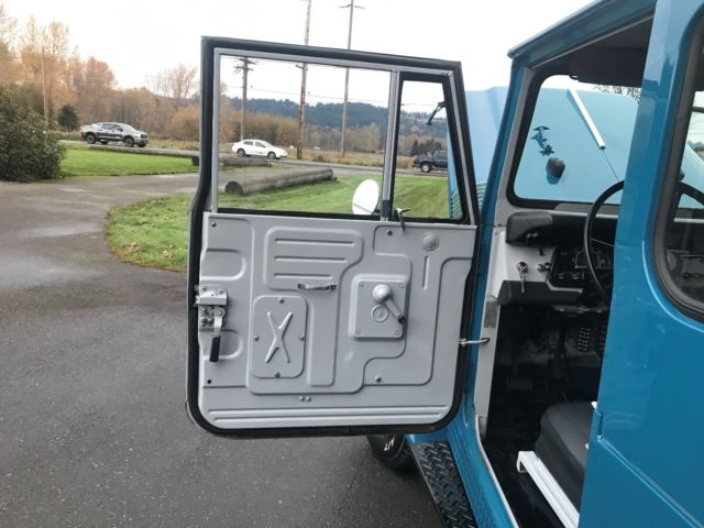 1970 Toyota Land Cruiser fj40 4x4 - photo 9