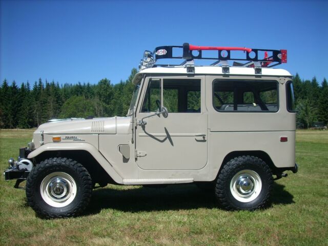 1970 Toyota Land Cruiser SUV Base Sport Utility 2-Door - photo 2