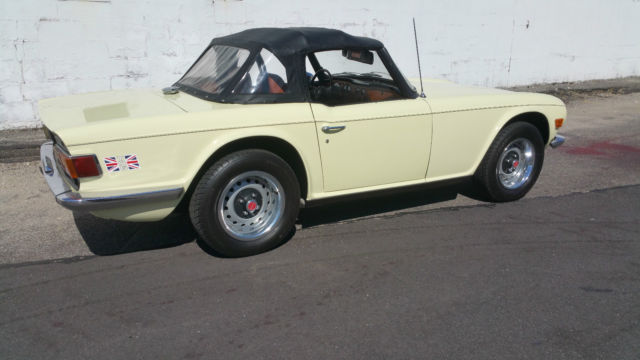 1970 TRIUMPH TR6 RESTORED CAR GORGEOUS DROP TOP CONVERTIBLE 1970 Triumph TR-6