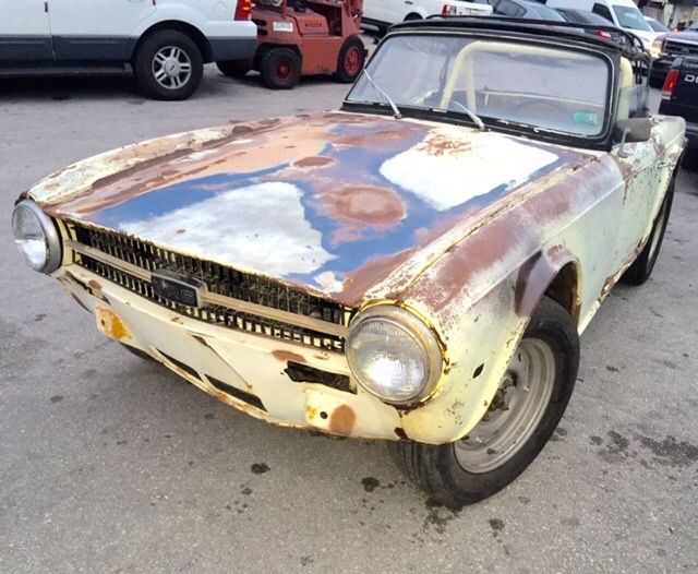 1970 Triumph TR-6 - photo 2