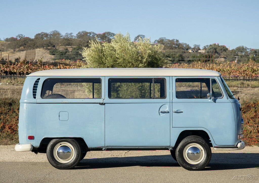 1970 Volkswagen Bus/Vanagon Type 2 Kombi Bus - photo 6
