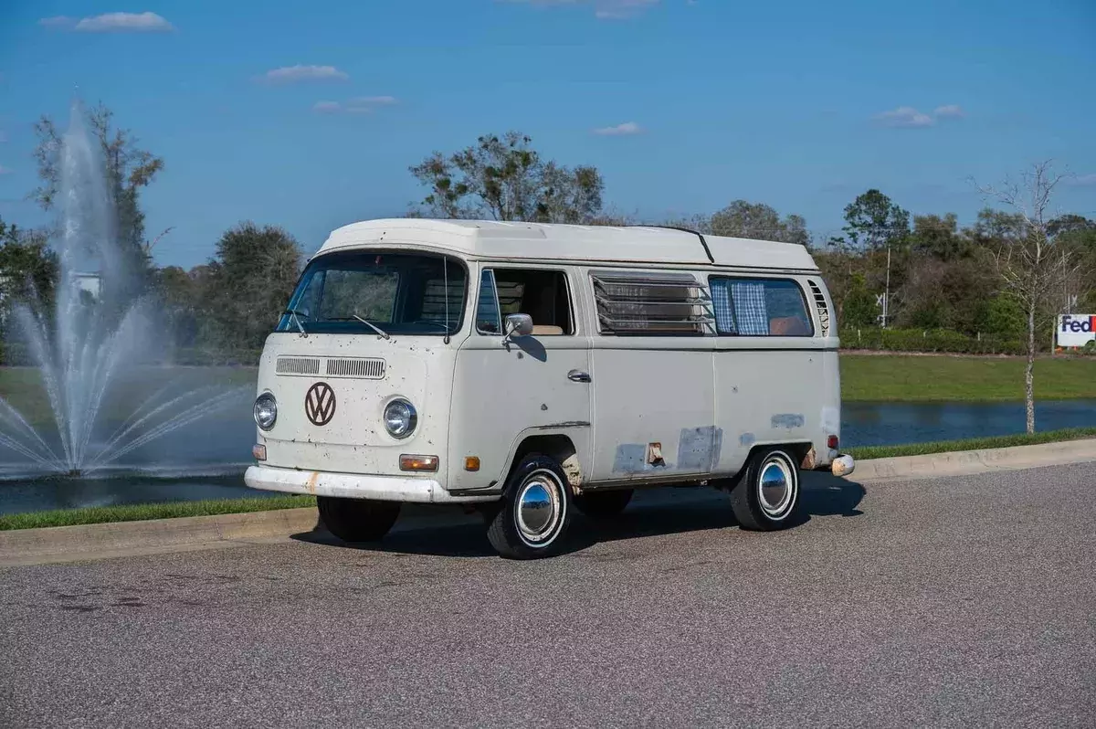 1970 Volkswagen Bus Bus White 1970 Volkswagen Bus/Vanagon Bus
