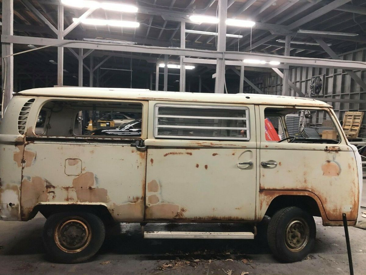 1970 Volkswagen Bus/Vanagon - photo 2