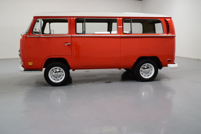 1970 Volkswagen Bus/Vanagon Type 2 - photo 12