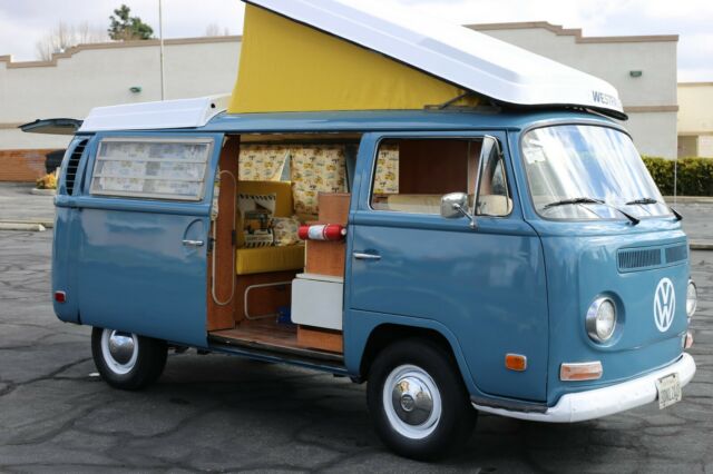 1970 Volkswagen Bus Westfalia PopTop Camper Germany model!! 1970 Volkswagen Bus/Vanagon