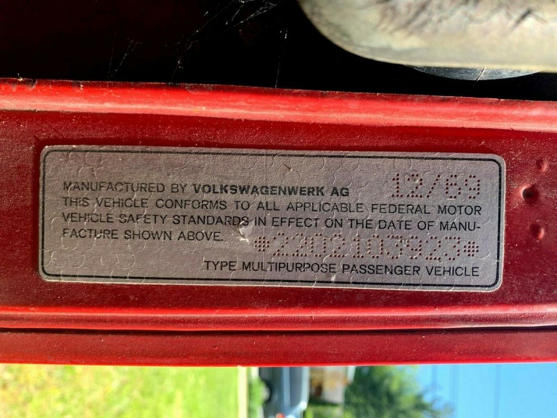 1970 Volkswagen Bus/Vanagon Bay Window Transporter, Sliding Door - photo 12