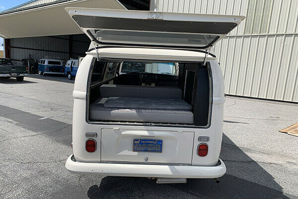 1970 Volkswagen Bus/Vanagon Day Camper - photo 10