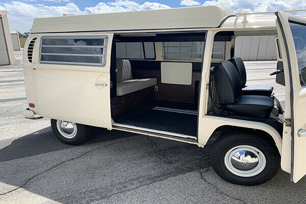 1970 Volkswagen Bus/Vanagon Day Camper - photo 8