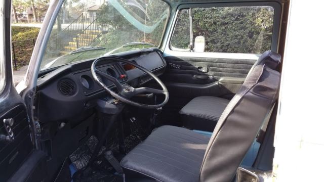 1970 Volkswagen Bus/Vanagon Deluxe - photo 6