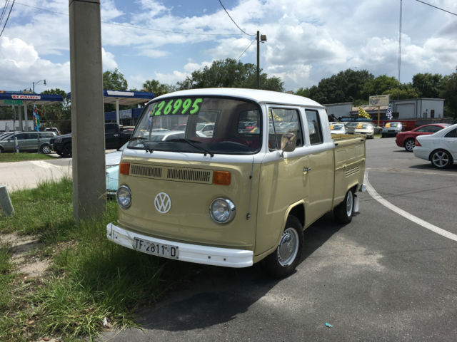 1970 Volkswagen Kombi Transporter 1973 Volkswagen Bus/Vanagon