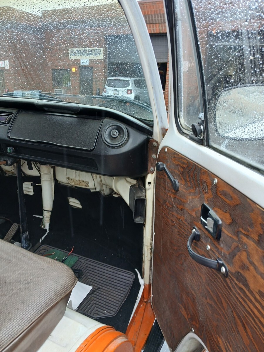 1970 Volkswagen Microbus - photo 7