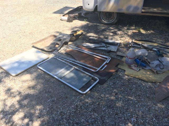 1970 Volkswagen Bus/Vanagon RUNNING, DRIVING, READY FOR RESTORATION! - photo 6