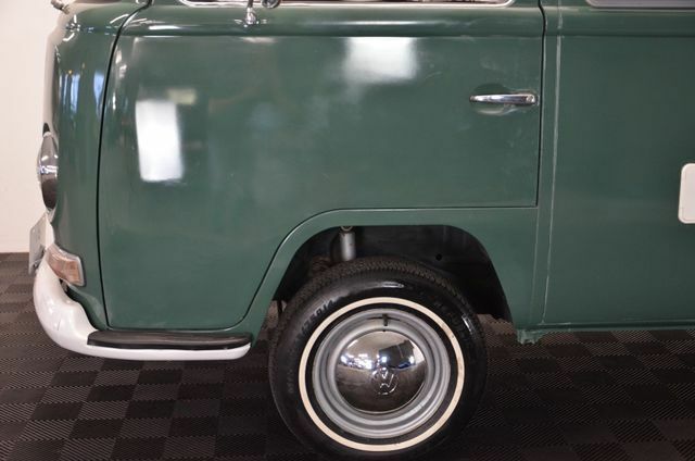 1970 Volkswagen Bus/Vanagon RESTORED WITH FULL CAMP SET! - photo 11