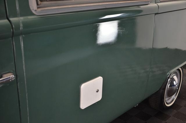 1970 Volkswagen Bus/Vanagon RESTORED WITH FULL CAMP SET! - photo 9