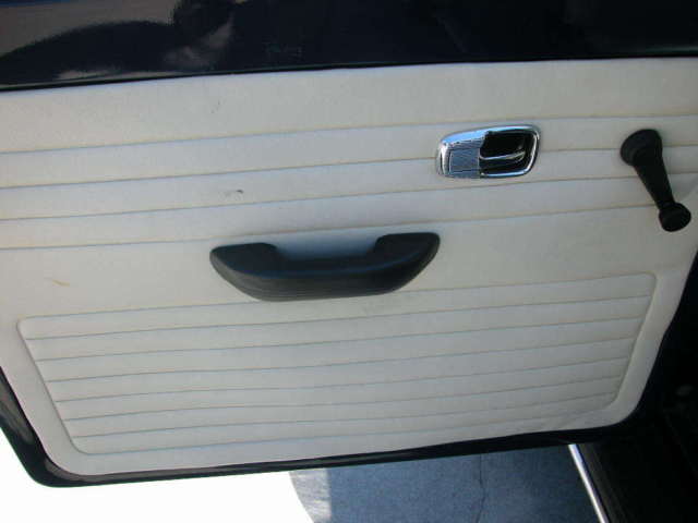 1970 Volkswagen Beetle - Classic Karmann Edition - photo 10