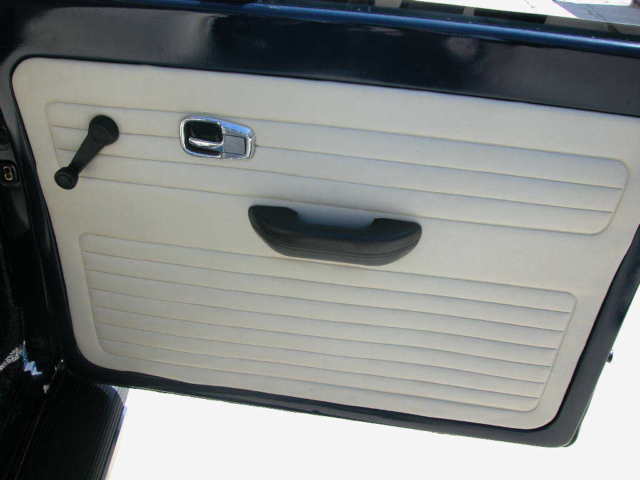 1970 Volkswagen Beetle - Classic Karmann Edition - photo 3