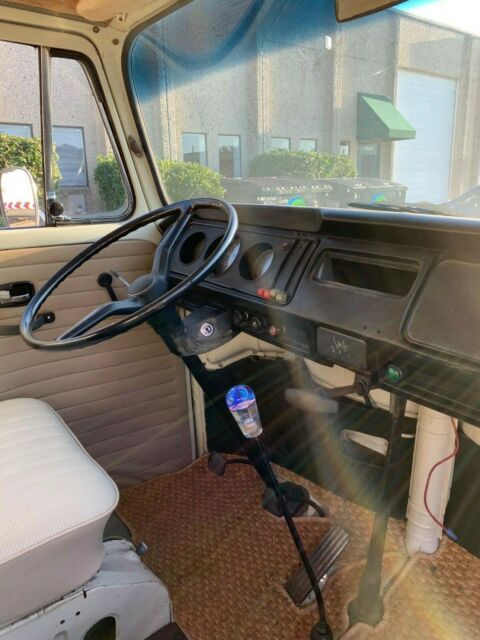 1970 Volkswagen Bus/Vanagon Campmobile - photo 8