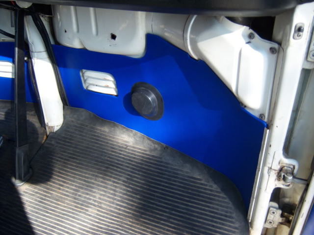 1970 Volkswagen Bus/Vanagon Double door panel - photo 6